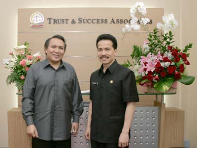Cahyana Ahmadjayadi, Dirjen Aptel Depkominfo dan Soegiharto Santoso