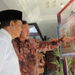 Habibie Luncurkan Buku 4 Windu BPPT