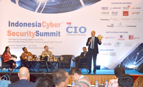 03. Interactive Panel Discussion 1 - Indonesia Cyber Security Summit 2015