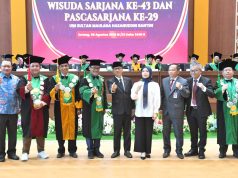 Berikan Orasi Ilmiah, Mendes Yandri Ajak Lulusan UIN SMH Banten Ciptakan Lapangan Kerja di Desa